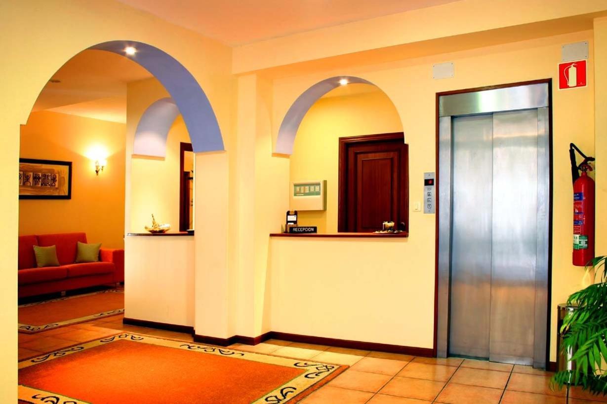 Hotel Las Vinas Arteixo Εξωτερικό φωτογραφία