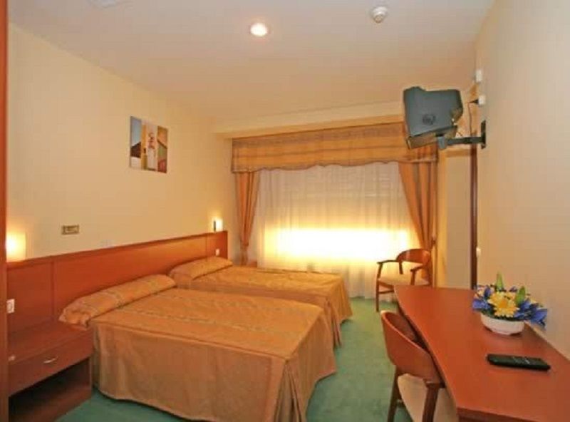 Hotel Las Vinas Arteixo Εξωτερικό φωτογραφία